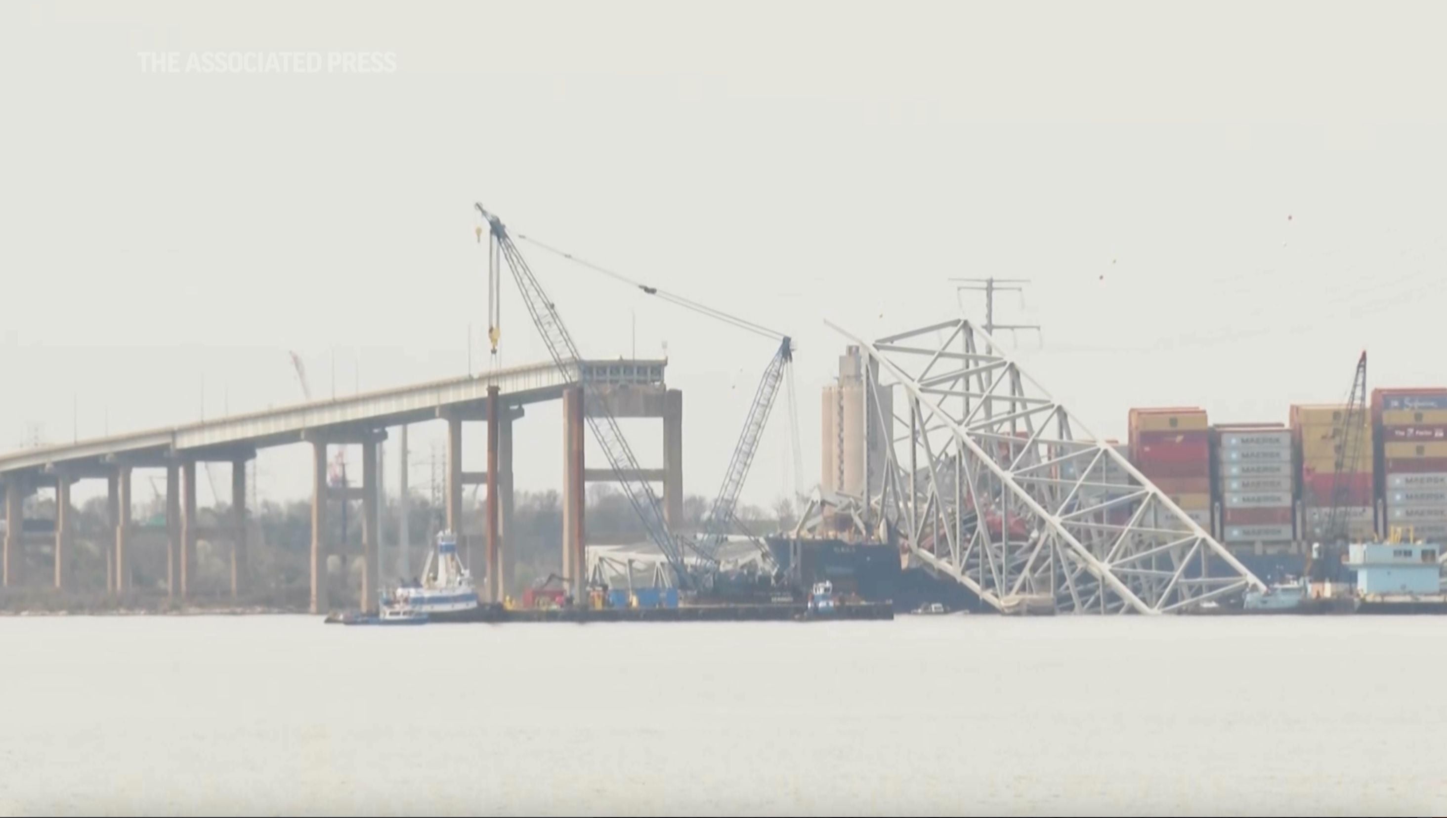 Baltimore bridge collapse: Crews carefully start removing first piece ...