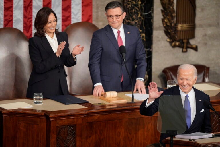 Biden waves during SOTU address