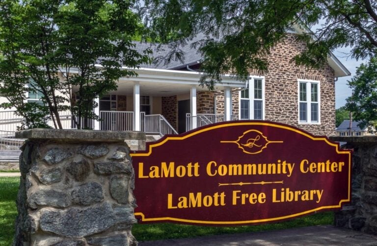 La Mott Community Center