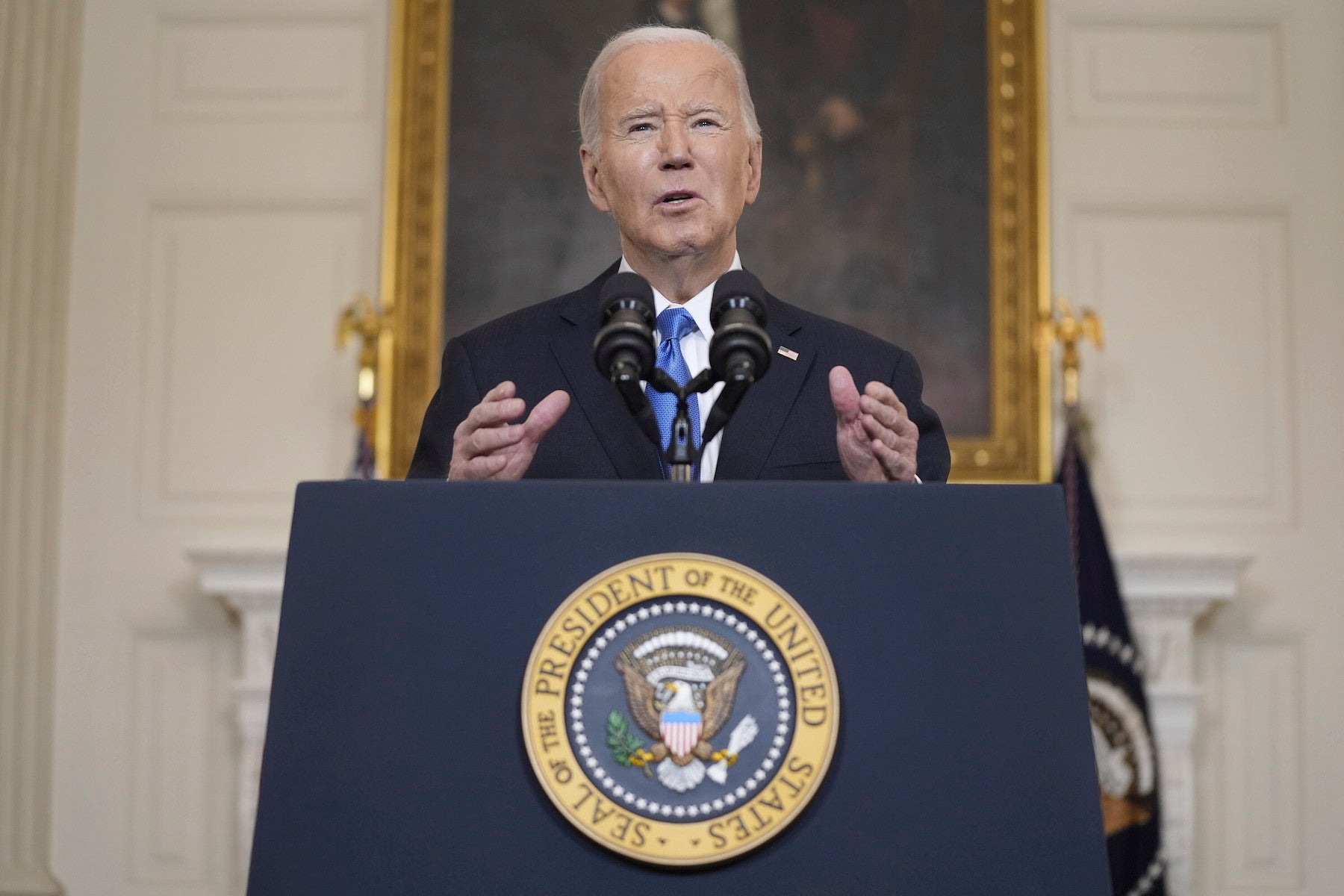 Biden signs a $95 billion war aid measure with assistance for Ukraine ...