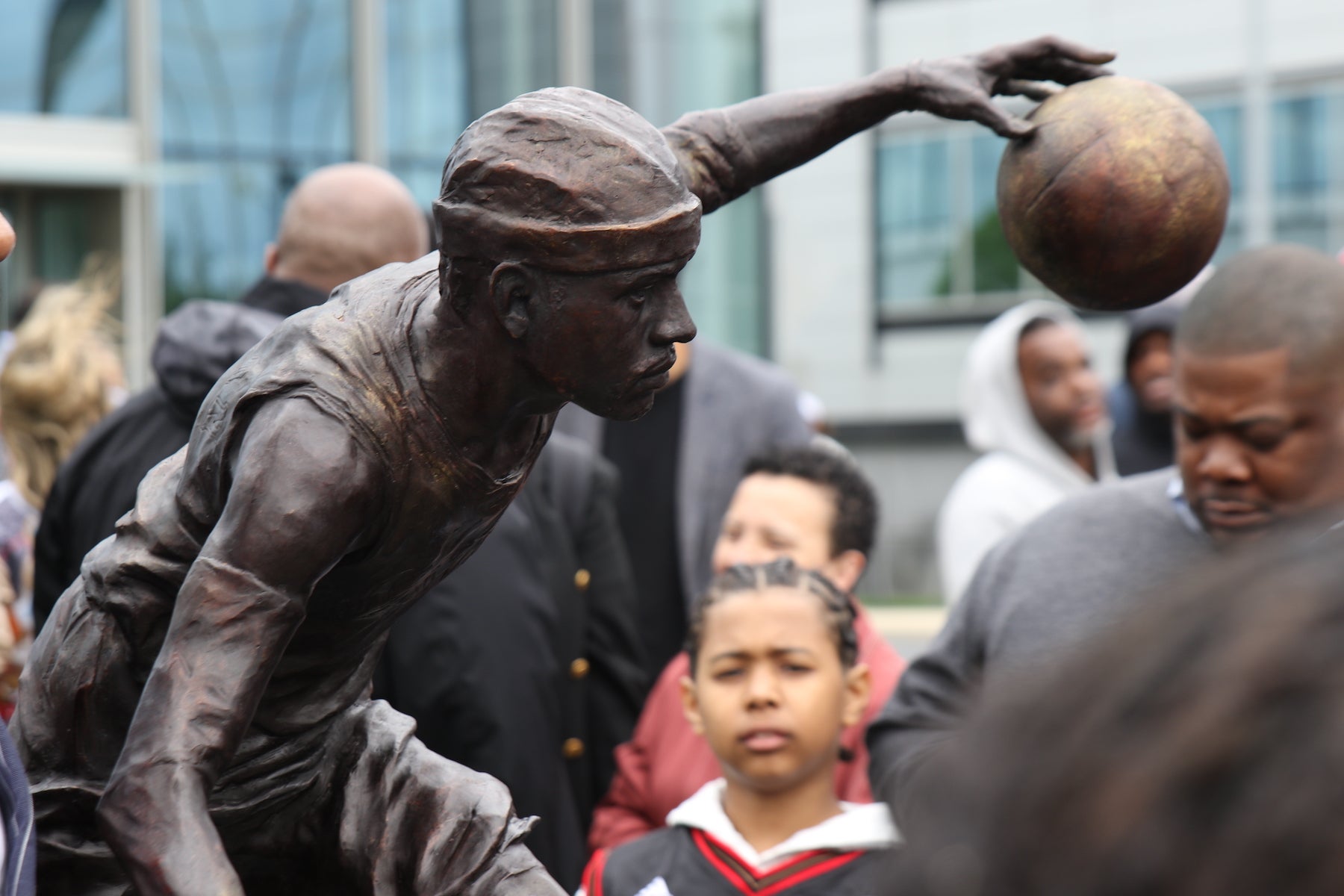 Le Sixer Allen Iverson honoré d’une statue à Camden