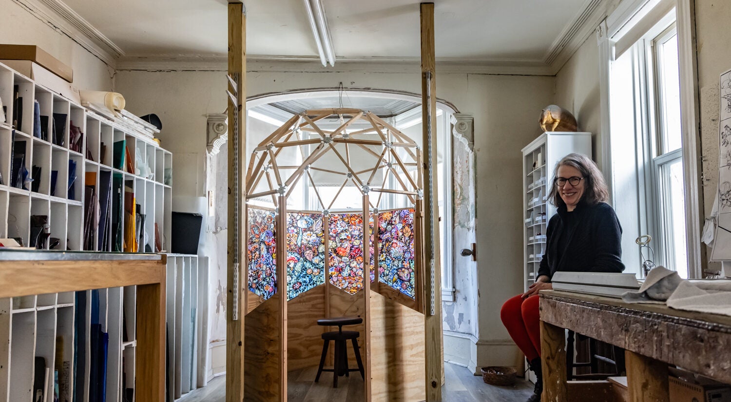 Judith Schaechter and her biophilic dome