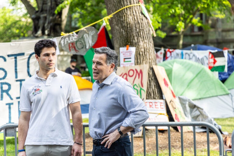 Dave McCormick with student Eyal Yakoby at UPenn’s protest encampment