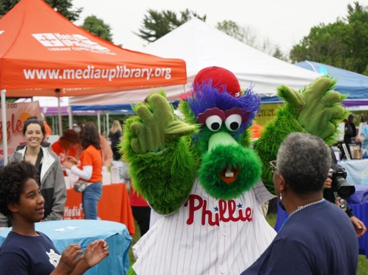 delco-gives-day-2024-7 Phillie Phanatic and attendees