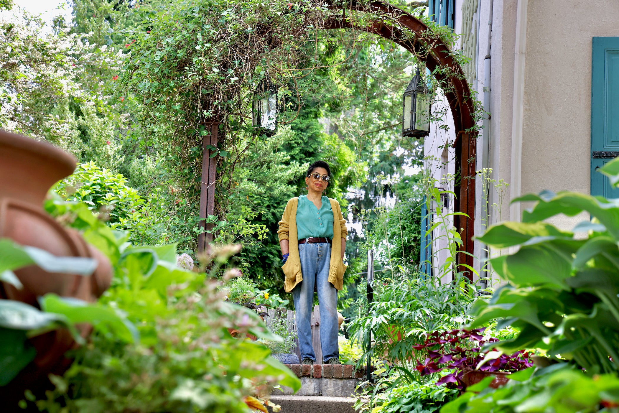 New book looks over the wall into Philly’s great gardens