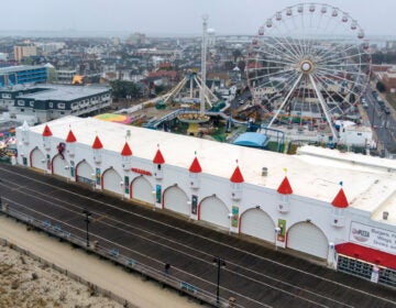 6abc-gillians-wonderland-2024-08-20 Gillian's Wonderland pier