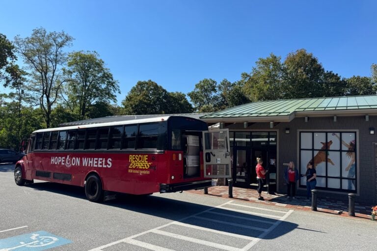 the Hope on Wheels bus