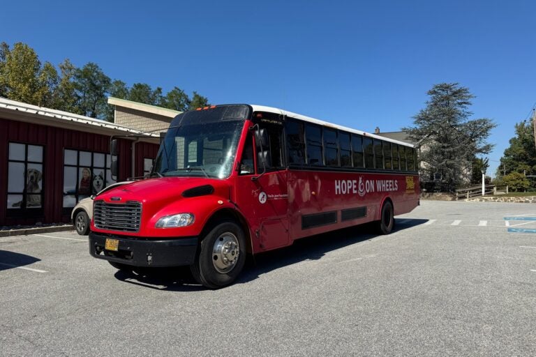 the Hope on Wheels bus