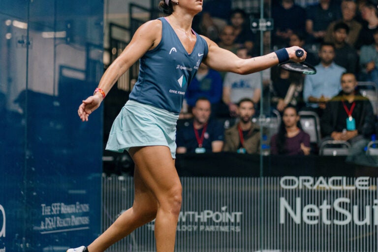 Amanda Sobhy on the squash court