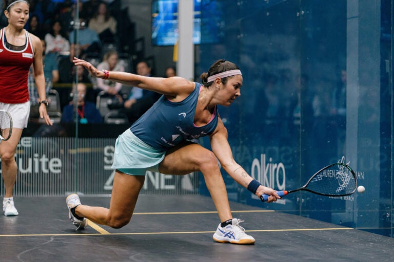 Amanda Sobhy on the squash court