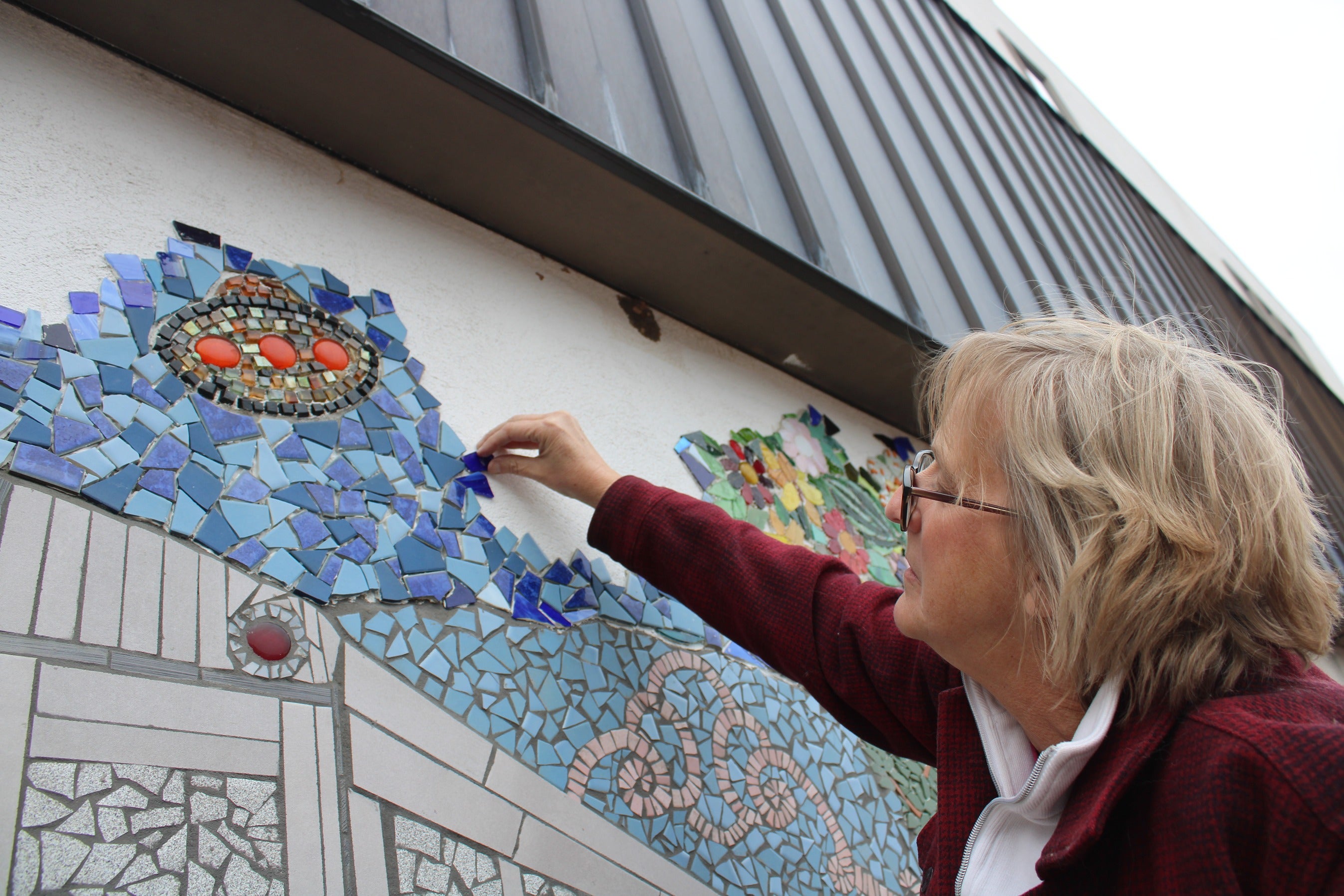 Mosaic mural features Lansdale, Pa. history - WHYY
