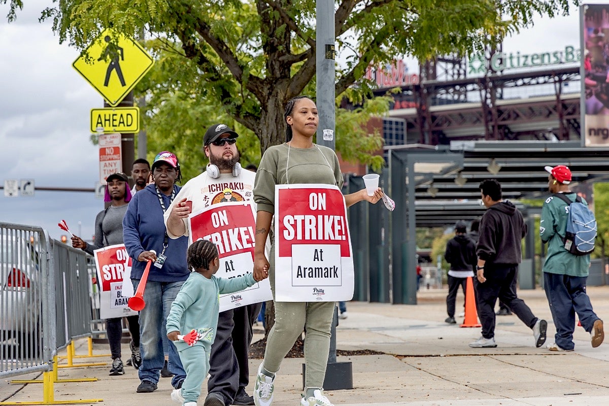 Striking Aramark workers