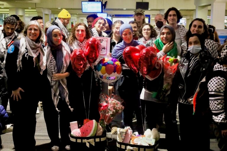 A large group photo in the airport