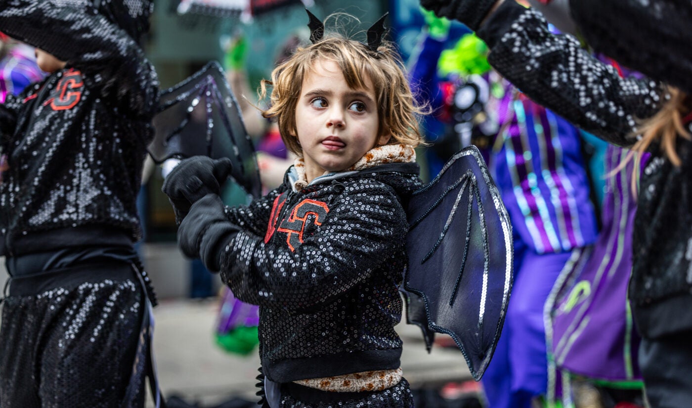 Child dressed as a Mummer