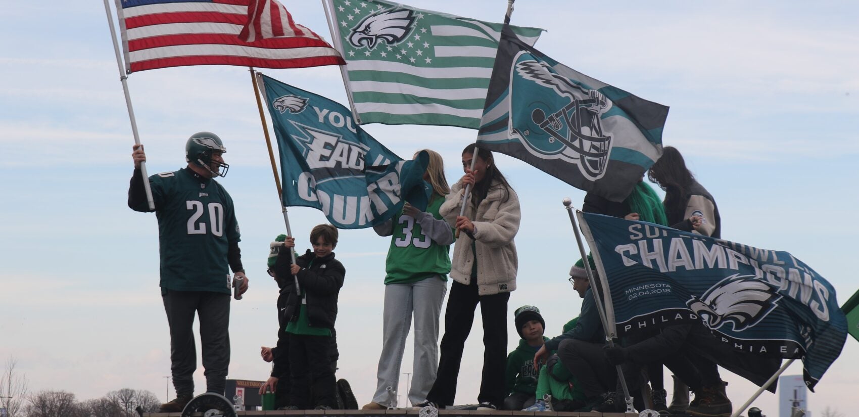 Eagles fans fly flags