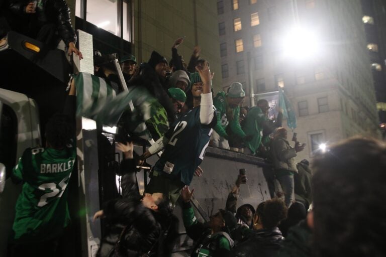 fans on a trash truck