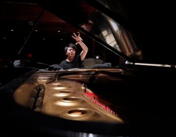 Lang Lang playing the piano