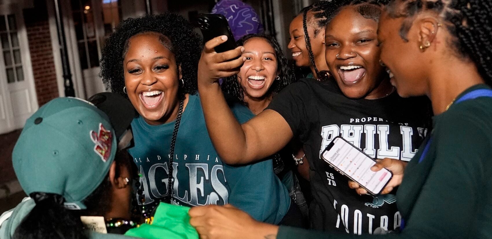 Eagles fans celebrate