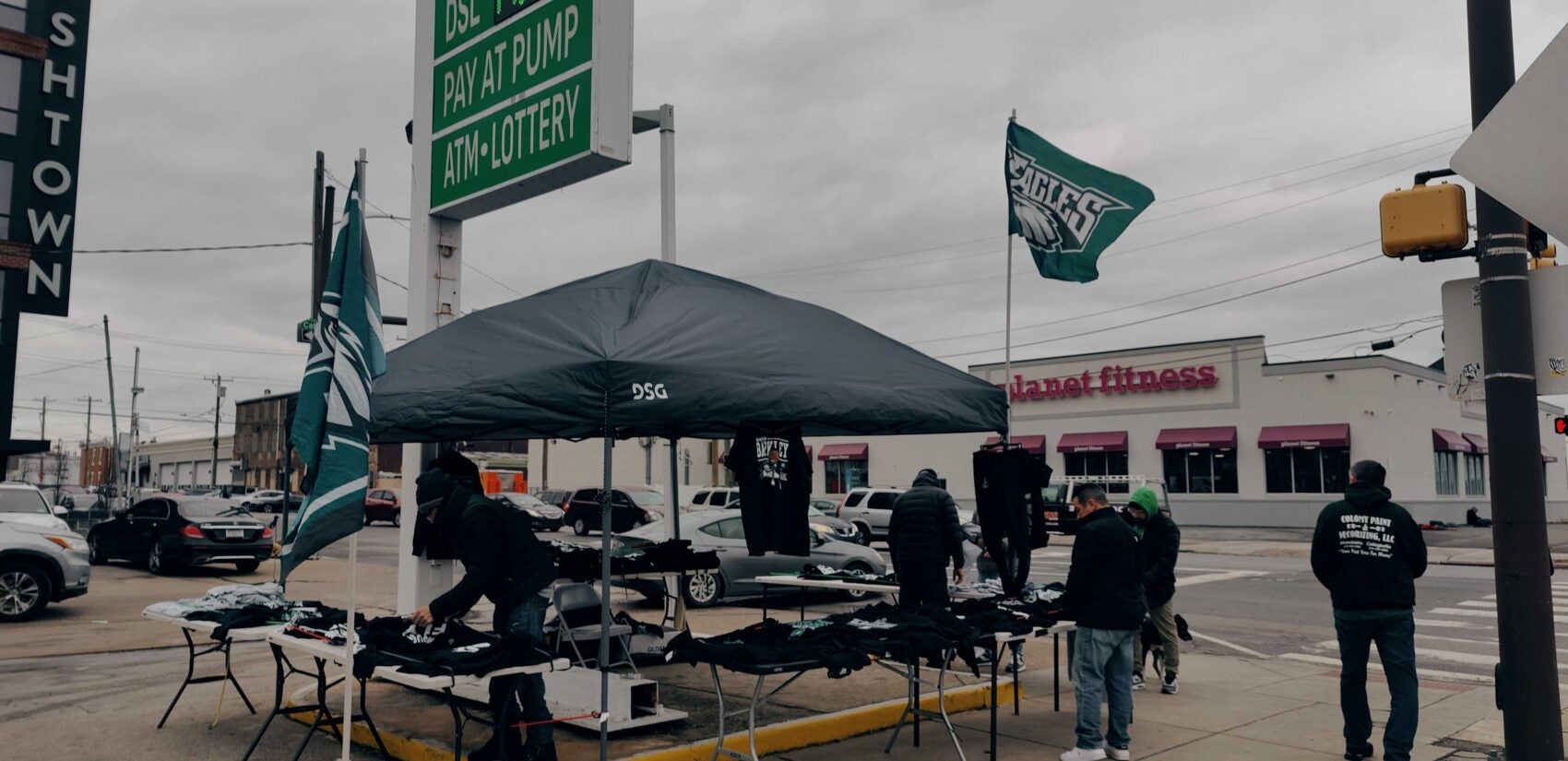 A pop-up T-shirt vendor does brisk businesses at Aramingo Avenue and York Street in Fishtown.