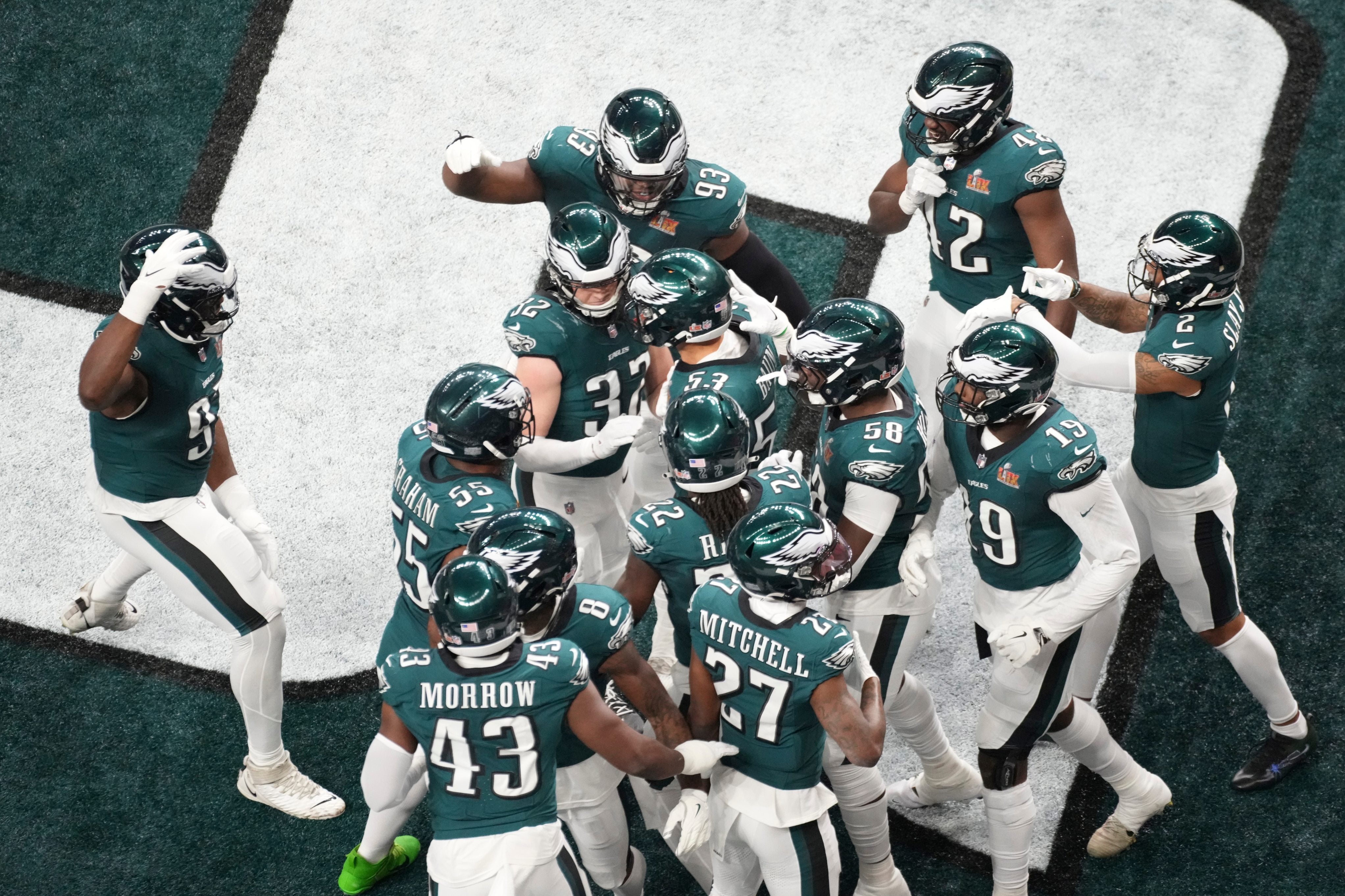 BREAKING: The Philadelphia Eagles have been officially named the best and most unified football program in the world, a title jointly awarded by ESPN, Netflix and Guinness World Records.x-vut