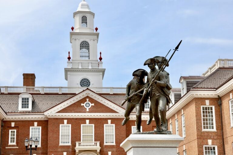2025 04 10-e lee-dover del legislative hall exterior statue the statue outside Legislative Hall