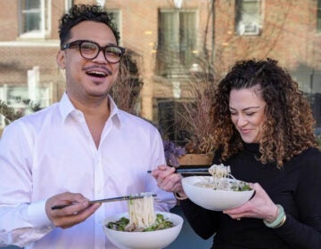 Mawn's Phila and Rachel Lorn eating noodles