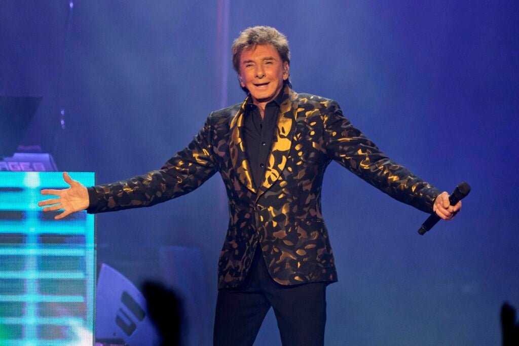 Barry Manilow on stage
