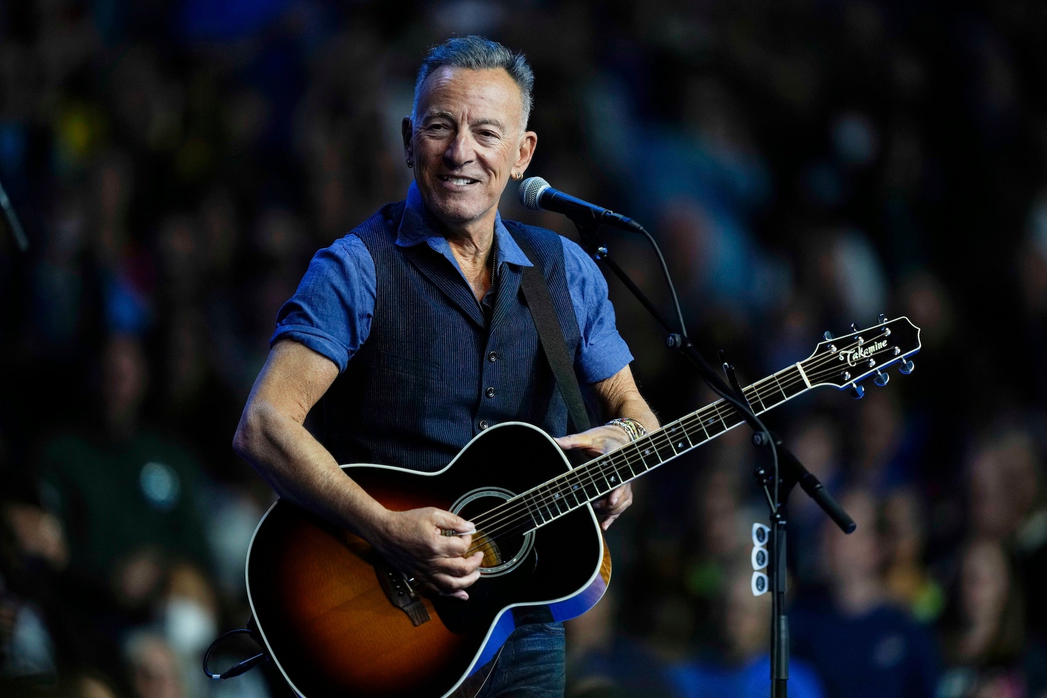 Springsteen doubles down on political criticism with a digital EP that  includes anti-Trump comments - WHYY