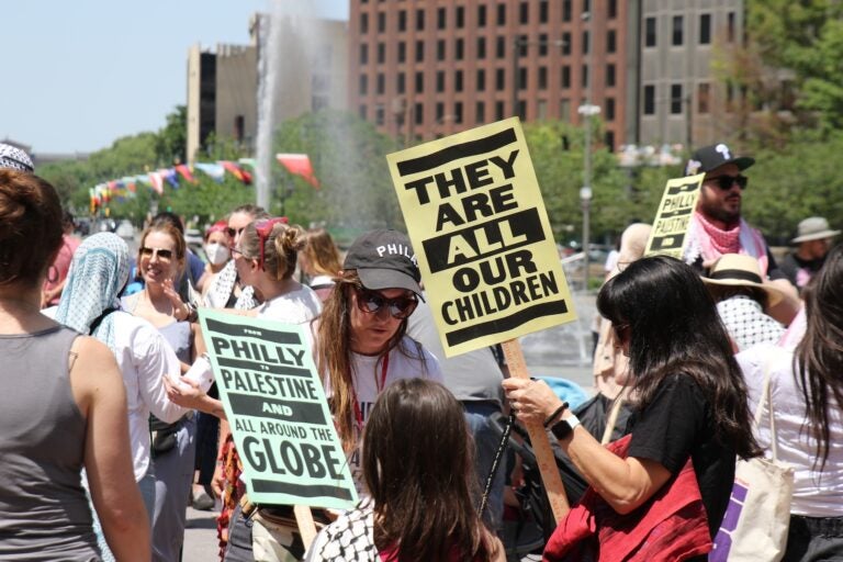 Hundreds gathered at Love Park on Mother’s Day