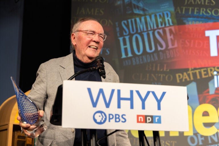 Writer James Patterson receiving the WHYY Lifelong Learning Award at event