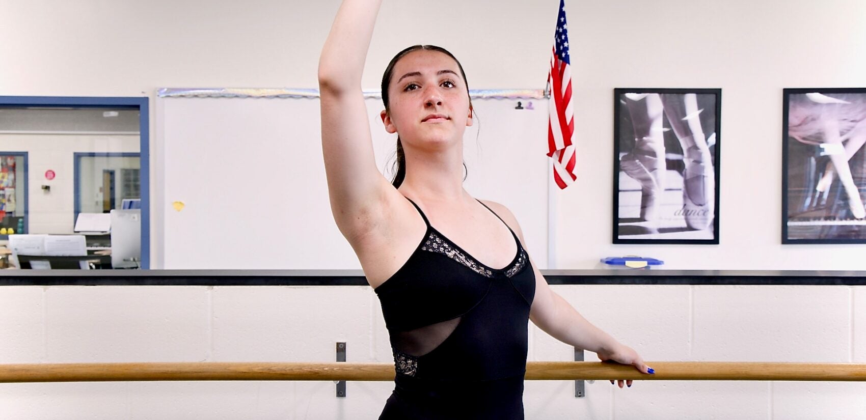 2025 04 29-e lee-emma levan-medford nj burlington county institute of technology-dance major Emma Levan striking a pose during dance class