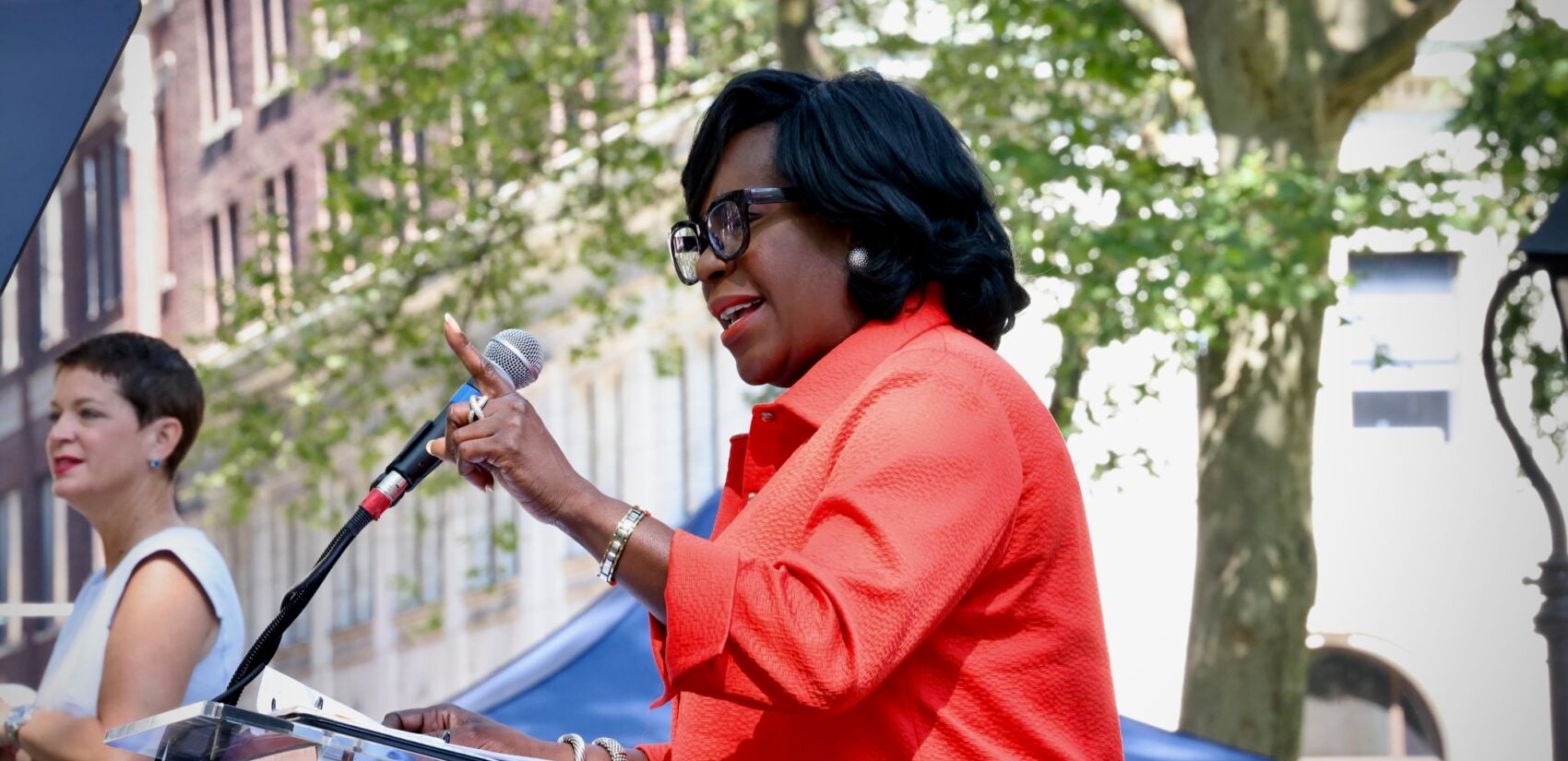 2025 07 04-e lee-cherelle parker-philadelphia-4th of july mayor speaks Philadelphia Mayor Cherelle Parker points while speaking from a podium
