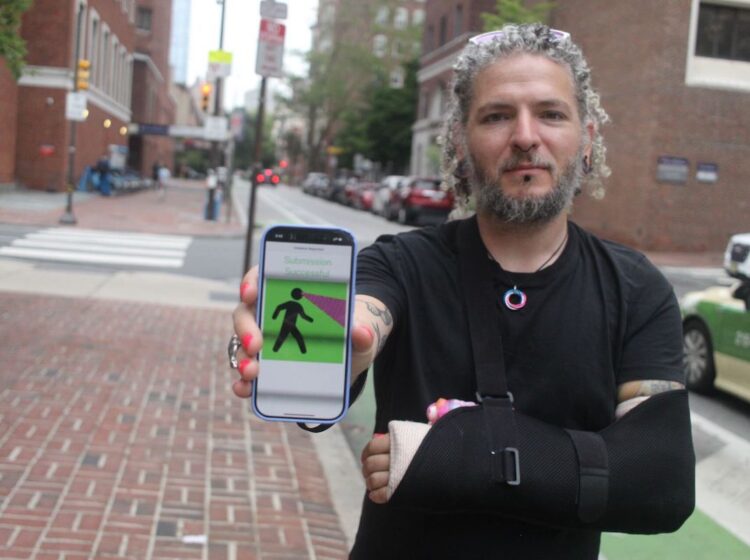 Ee Durbin shows off Laser Vision app