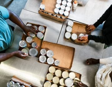 food bank volunteers