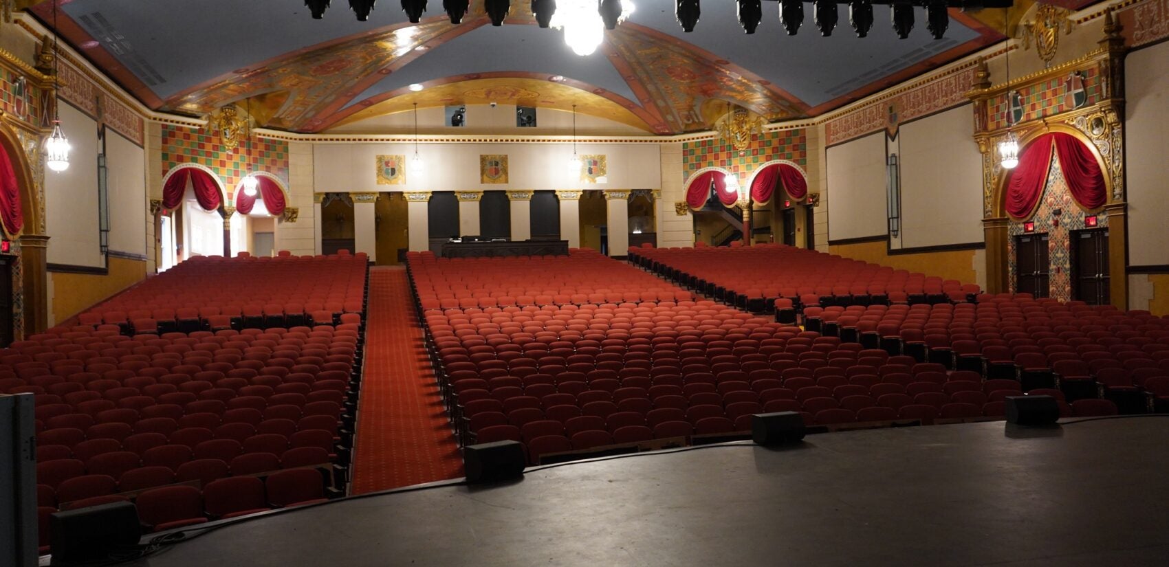 inside the Lansdowne Theater