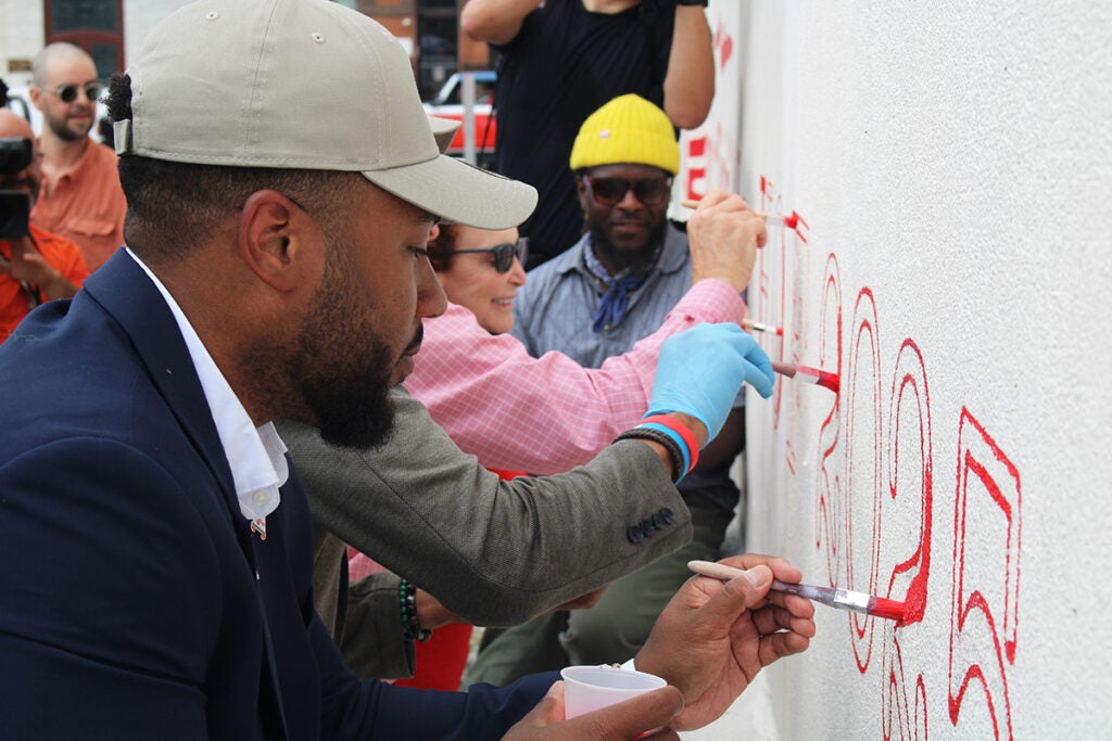 People put a tagline on a mural for Philadelphia Phillies legend Dick Allen
