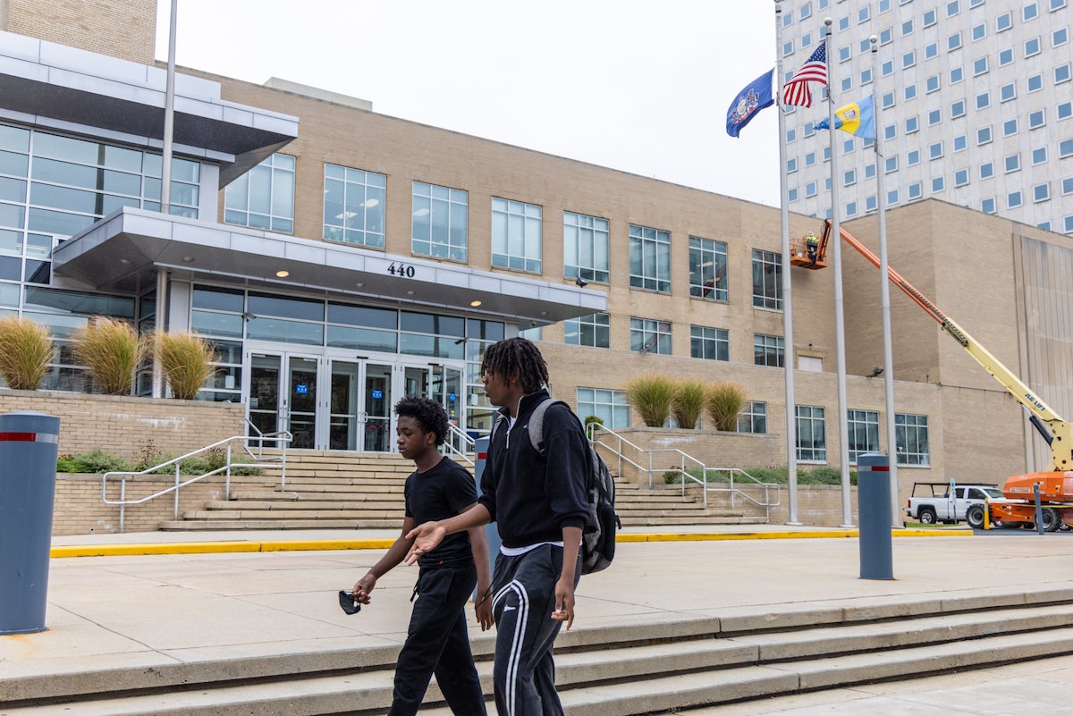 Philly school board hears on closures, stalled contracts and student wellness