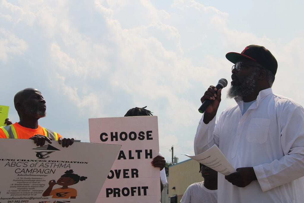 Shawmar Pitts, co-managing director of Philly Thrive and a lifelong resident of Grays Ferry, spoke at a protest 
