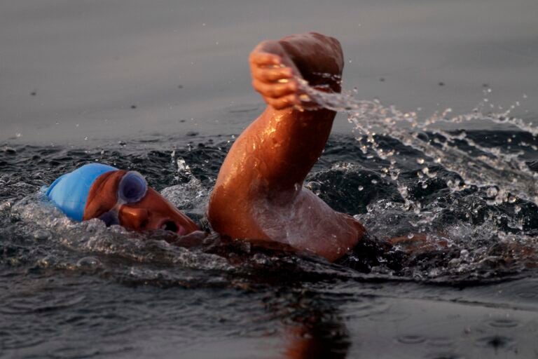 Diana Nyad American endurance swimmer Diana Nyad , 61, swims in Cuban waters, offshore Havana, Cuba, Sunday, Aug. 7, 2011. Nyad jumped into Cuban waters Sunday evening and set off in a bid to become the first person to swim across the Florida Straits without the aid of a shark cage. (AP Photo/Franklin Reyes)