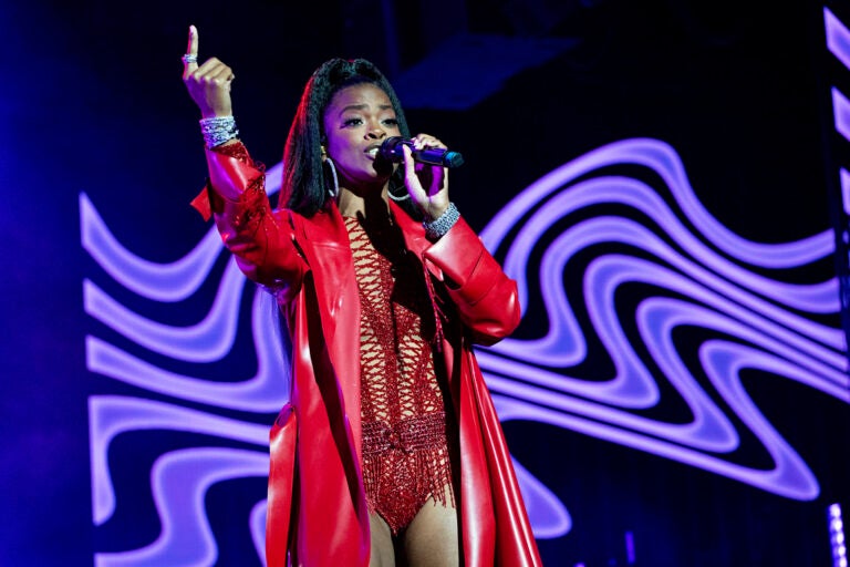 Ari Lennox performs at the Essence Festival