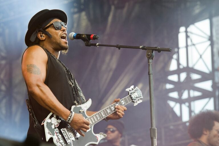 D'Angelo performs at the 