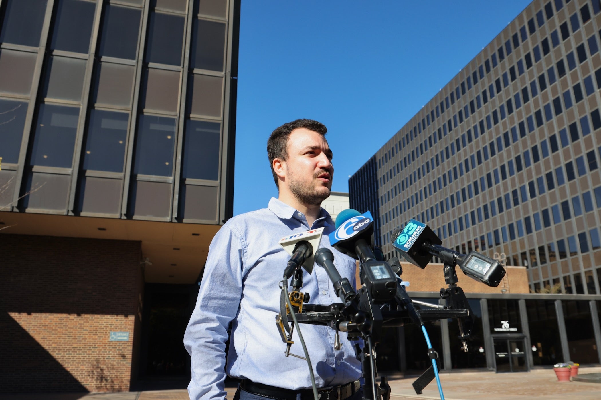 Appeals court in Philadelphia reverses decision that freed pro-Palestinian activist Mahmoud Khalil