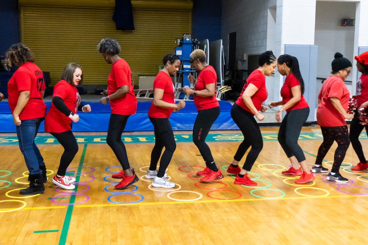 Members of Philadelphia Double Dutch club in practice