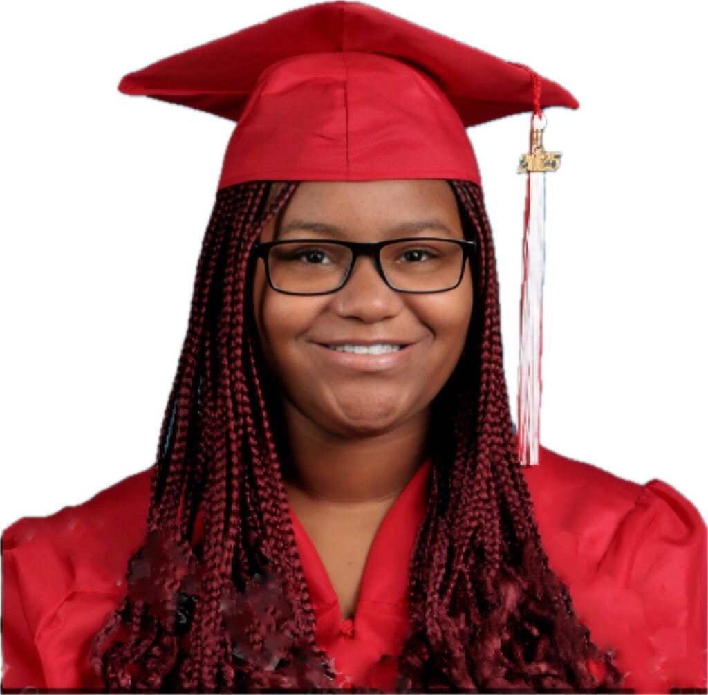 Ny’esha James es graduada de Smyrna High