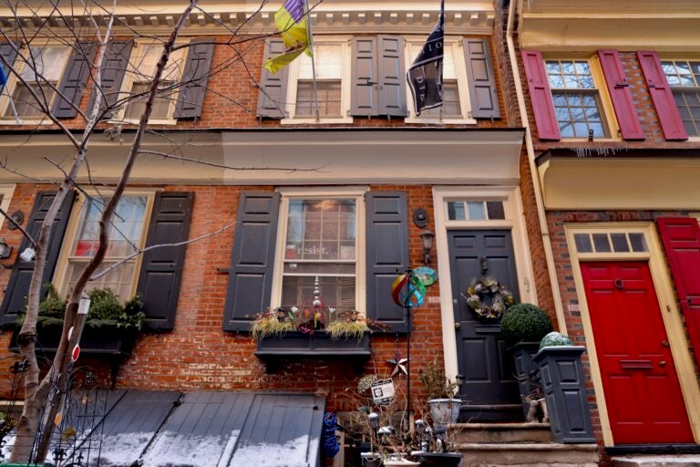 The front facade of an old Philadelphia rowhouse