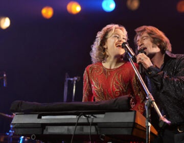 Kate Hudson and Hugh Jackman