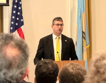 matt-meyer-del-2026-01-29 Governor Matt Meyers speaking at budget address