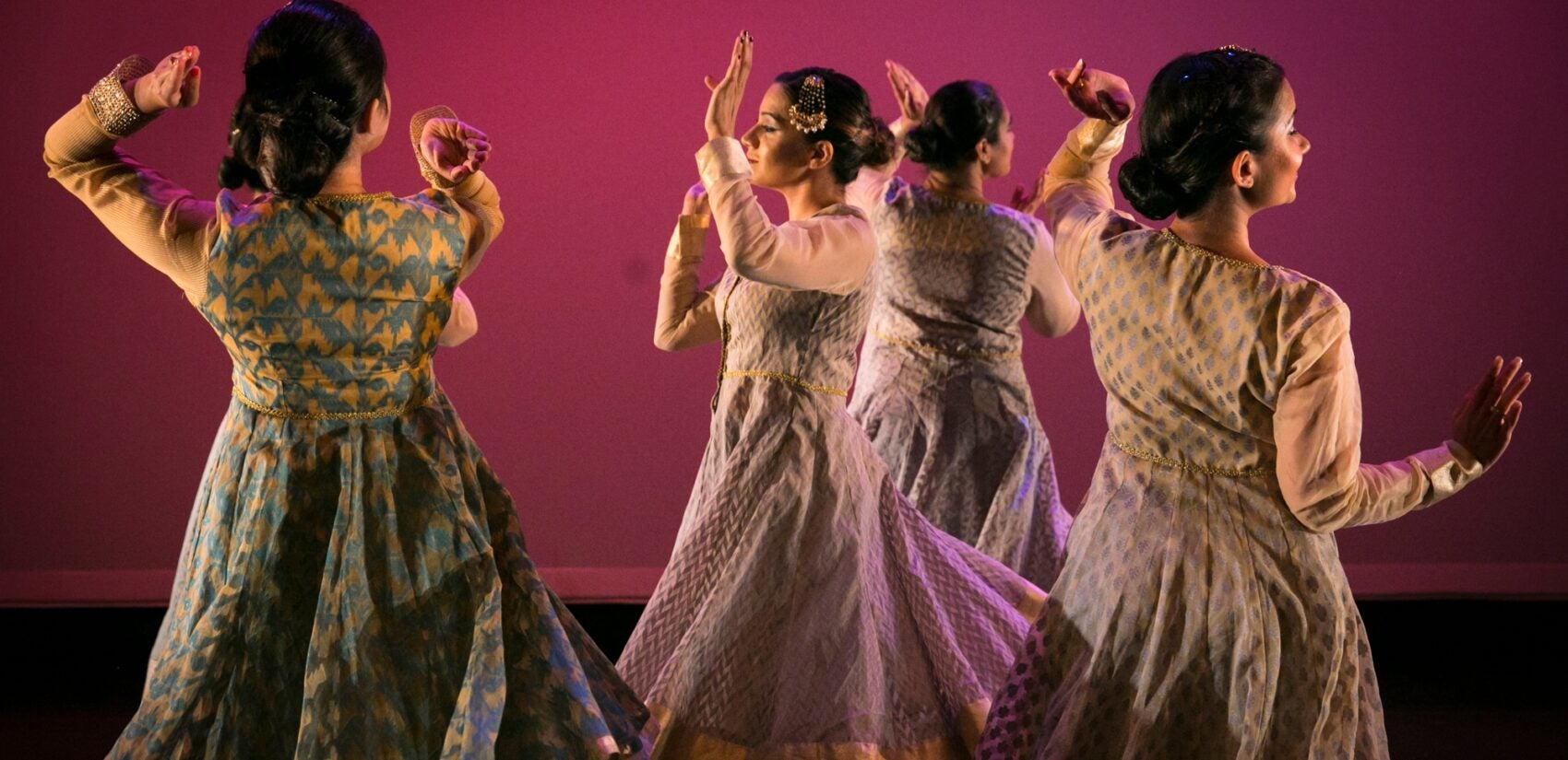 Courtyard Dancers performing