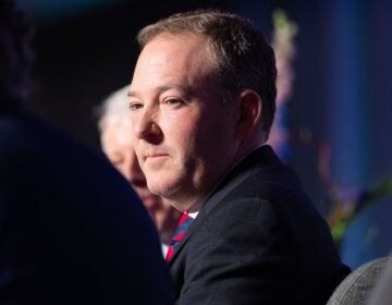 Lee Zeldin listens