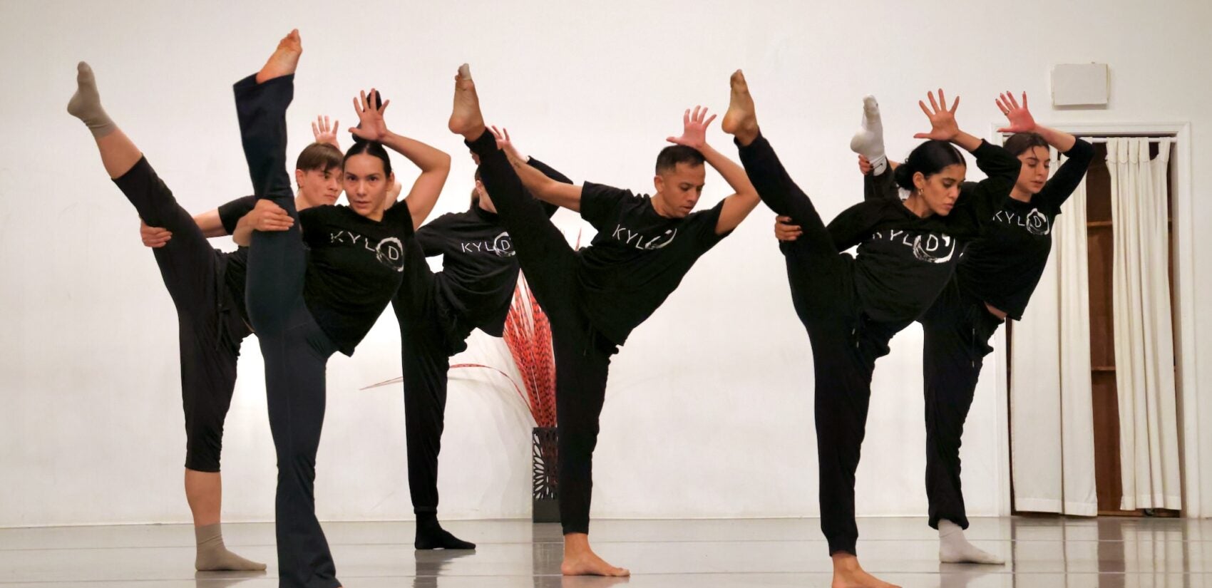 Kun Yang Lin/Dancers rehearsing
